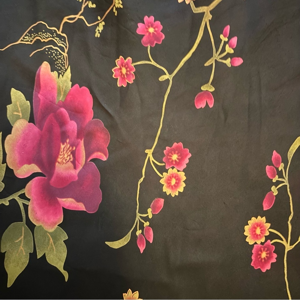 Floral Silk 2 Pièce Black and Pink Women's Dress - Picture 7 of 8